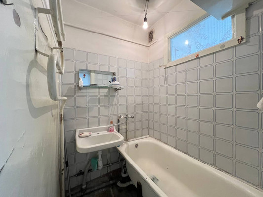 Продам двухкомнатную (2-комн.) квартиру, Ингушская ул, 1, Нальчик г