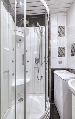 Продам трехкомнатную (3-комн.) квартиру, Нахимовский пр-кт, 38, Москва г
