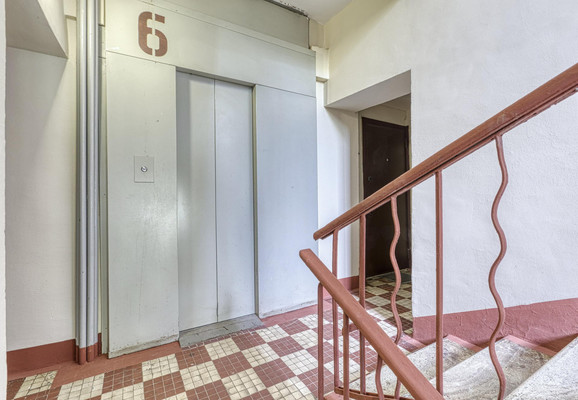 Продам трехкомнатную (3-комн.) квартиру, Нахимовский пр-кт, 38, Москва г