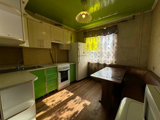 Продам двухкомнатную (2-комн.) квартиру, Ленина пр-кт, 83, Комсомольск-на-Амуре г