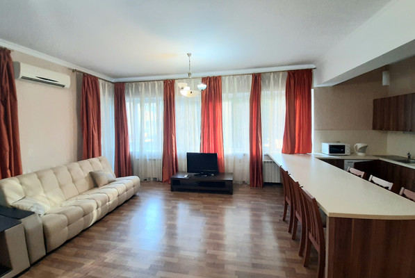 Продам двухкомнатную (2-комн.) квартиру, Бытха (Хостинский р-н) ул, 2/5, Сочи г