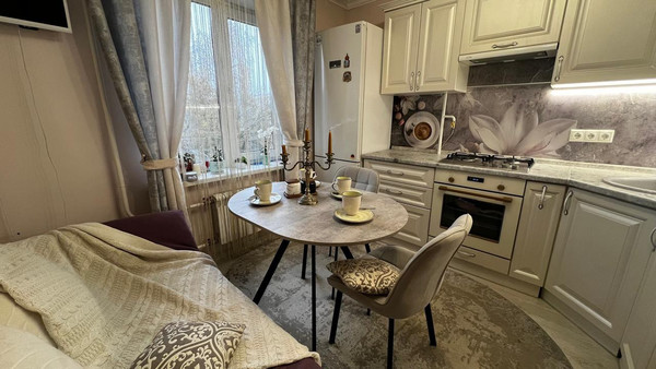 Продам трехкомнатную (3-комн.) квартиру, Шоссейная ул, 24, совхоза &amp;quot;Раменское&amp;quot; п