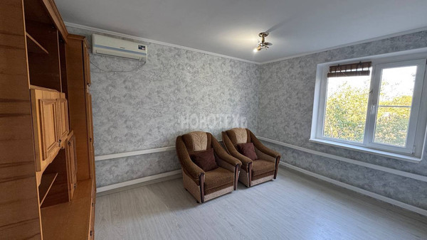Продам трехкомнатную (3-комн.) квартиру, 76-й кв-л, 32, Курганинск г