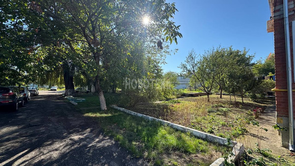Продам трехкомнатную (3-комн.) квартиру, 76-й кв-л, 32, Курганинск г