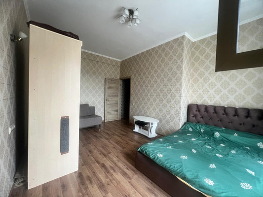 Продам однокомнатную (1-комн.) квартиру, Виноградная ул, 176, Беранда с