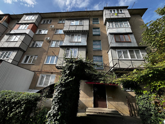 Продам двухкомнатную (2-комн.) квартиру, Щаденко ул, 25, Нальчик г