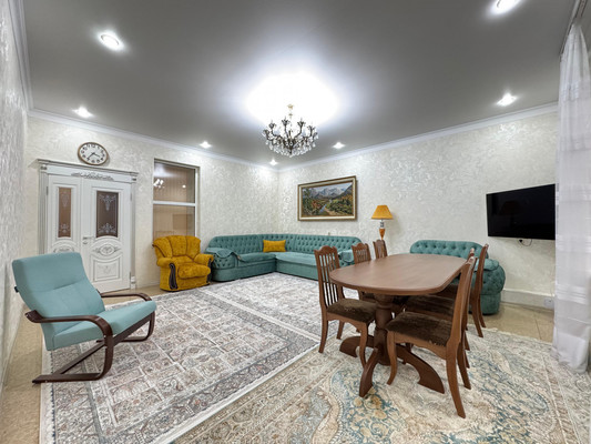 Продам трехкомнатную (3-комн.) квартиру, Туриста ул, 80, Нальчик г