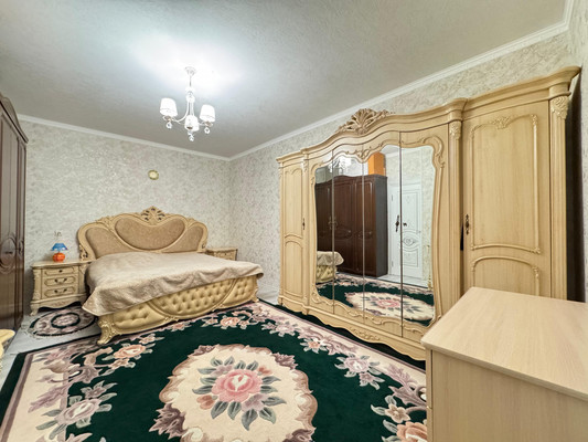 Продам трехкомнатную (3-комн.) квартиру, Туриста ул, 80, Нальчик г