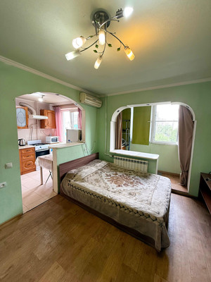 Продам однокомнатную (1-комн.) квартиру, Космонавтов пр-кт, 8к1, Ростов-на-Дону г