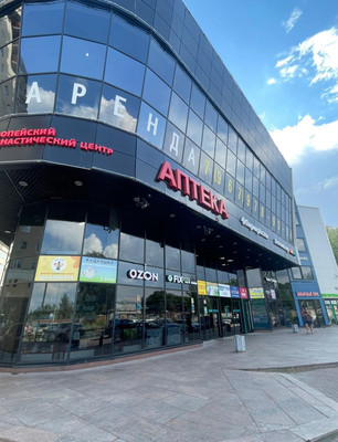 Продам трехкомнатную (3-комн.) квартиру, Кораблестроителей ул, 40к2, Санкт-Петербург г