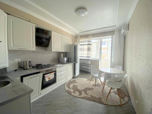 Продам двухкомнатную (2-комн.) квартиру, Солнечная ул, 38к2, Анапа г