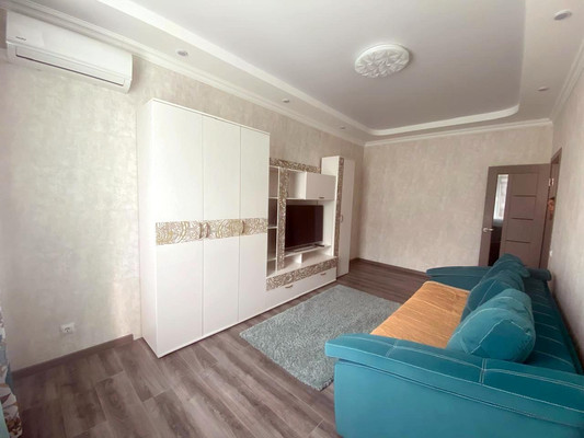 Продам двухкомнатную (2-комн.) квартиру, Солнечная ул, 38к2, Анапа г