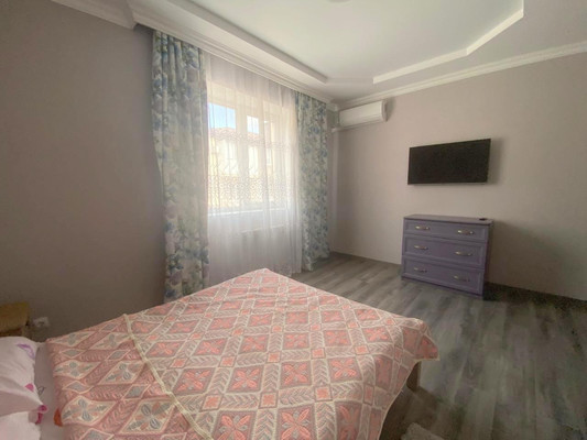 Продам двухкомнатную (2-комн.) квартиру, Солнечная ул, 38к2, Анапа г