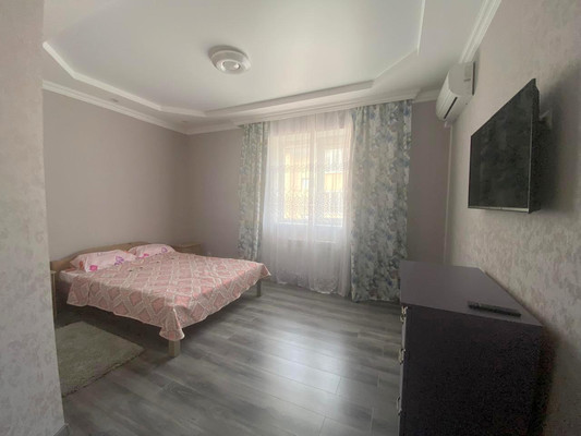 Продам двухкомнатную (2-комн.) квартиру, Солнечная ул, 38к2, Анапа г