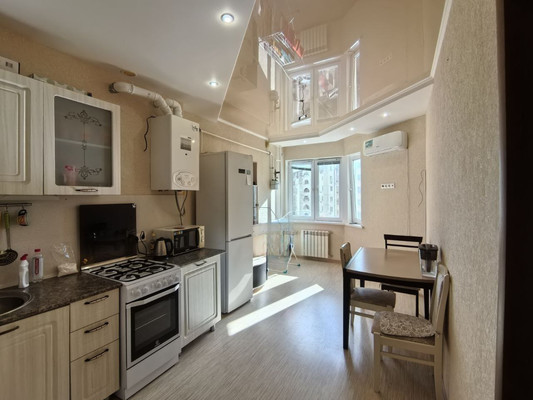 Продам двухкомнатную (2-комн.) квартиру, Промышленная ул, 2, Анапа г