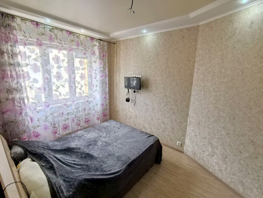 Продам двухкомнатную (2-комн.) квартиру, Промышленная ул, 2, Анапа г