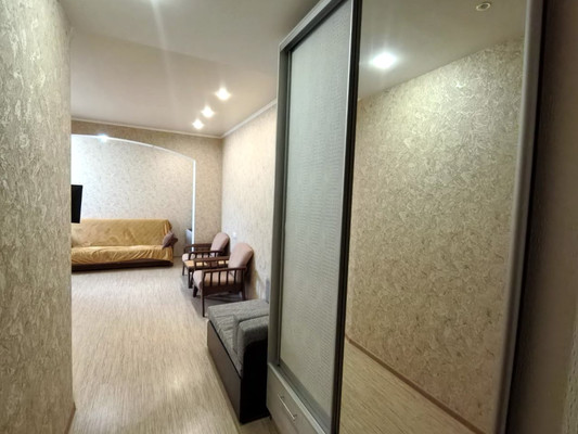 Продам двухкомнатную (2-комн.) квартиру, Промышленная ул, 2, Анапа г