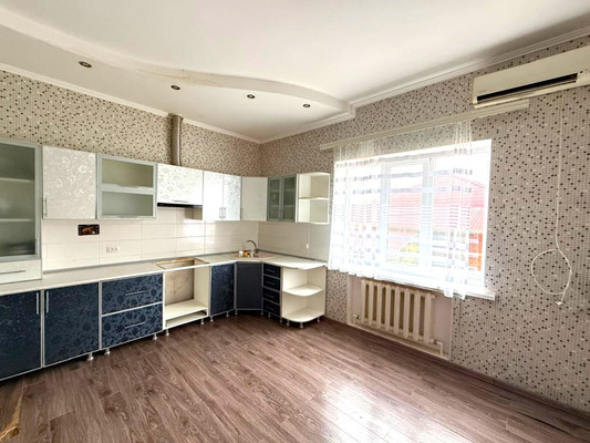 Продам дом, Комсомольская ул, 127а, Хадыженск г, 0 км от города