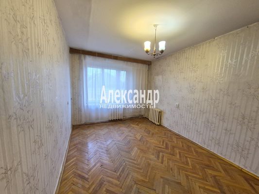 Продам двухкомнатную (2-комн.) квартиру, Невская ул, 4, Отрадное г