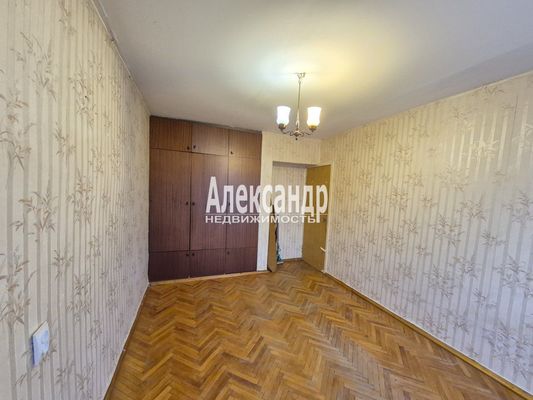 Продам двухкомнатную (2-комн.) квартиру, Невская ул, 4, Отрадное г