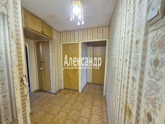 Продам двухкомнатную (2-комн.) квартиру, Невская ул, 4, Отрадное г