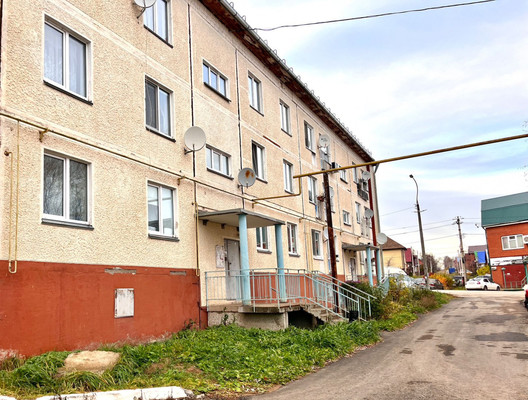 Продам однокомнатную (1-комн.) квартиру, Лермонтова ул, 4, Воткинск г