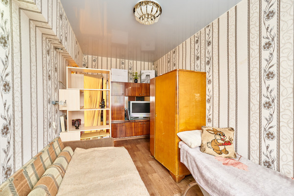 Продам двухкомнатную (2-комн.) квартиру, Колыбалова ул, 20, Пермь г