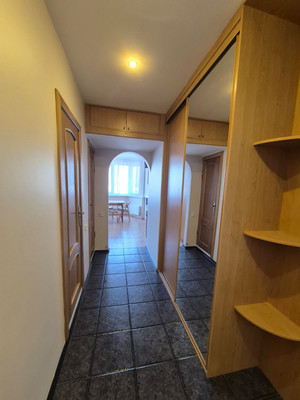 Сдам трехкомнатную (3-комн.) квартиру, Жемчуговой аллея, 5к5, Москва г