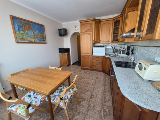 Сдам трехкомнатную (3-комн.) квартиру, Жемчуговой аллея, 5к5, Москва г