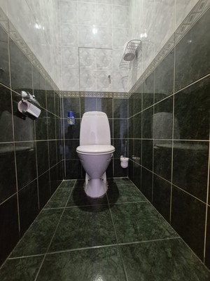 Сдам трехкомнатную (3-комн.) квартиру, Жемчуговой аллея, 5к5, Москва г