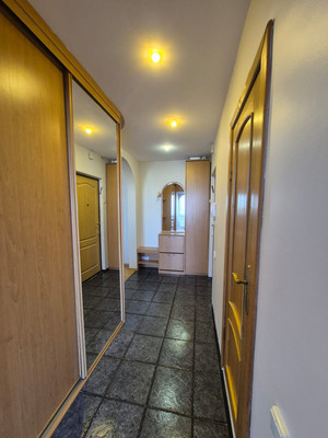 Сдам трехкомнатную (3-комн.) квартиру, Жемчуговой аллея, 5к5, Москва г