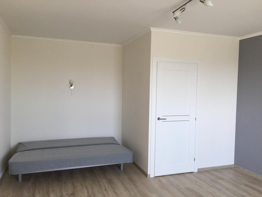 Продам однокомнатную (1-комн.) квартиру, Дмитриева ул, 20, Балашиха г