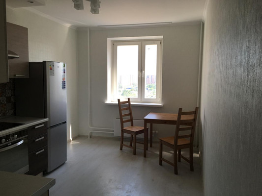 Продам однокомнатную (1-комн.) квартиру, Дмитриева ул, 20, Балашиха г