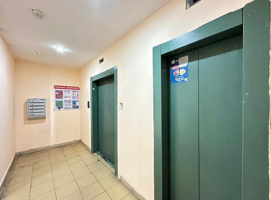 Продам трехкомнатную (3-комн.) квартиру, Хавская ул, 1к1, Москва г