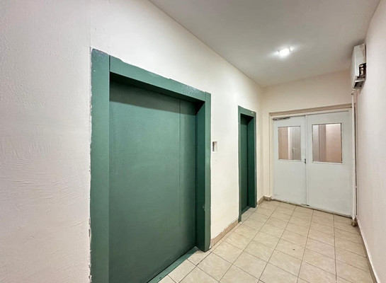 Продам трехкомнатную (3-комн.) квартиру, Хавская ул, 1к1, Москва г