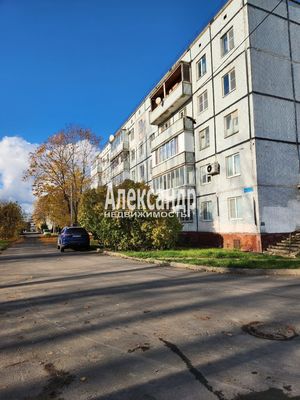 Продам двухкомнатную (2-комн.) квартиру, Декабристов Бестужевых ул, 7, Кириши г