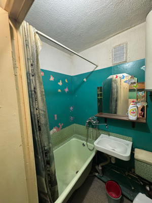 Продам однокомнатную (1-комн.) квартиру, Баумана ул, 5, Мурманск г