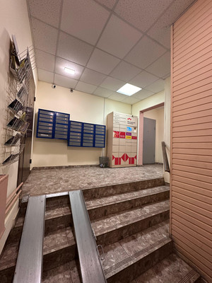 Продам многокомнатную квартиру, Маршала Захарова ул, 6к3, Москва г