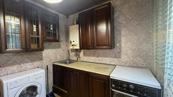 Продам трехкомнатную (3-комн.) квартиру, Погодина ул, 6в, Ростов-на-Дону г