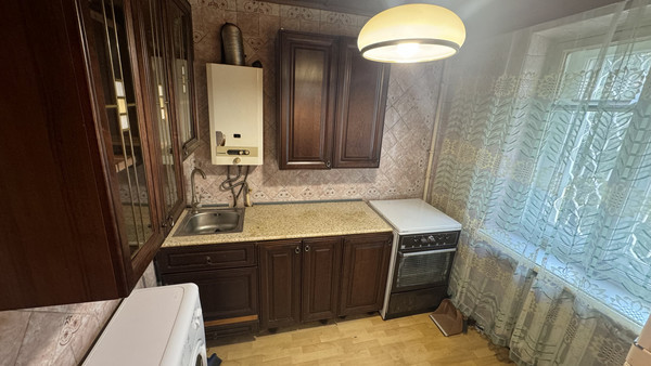 Продам трехкомнатную (3-комн.) квартиру, Погодина ул, 6в, Ростов-на-Дону г