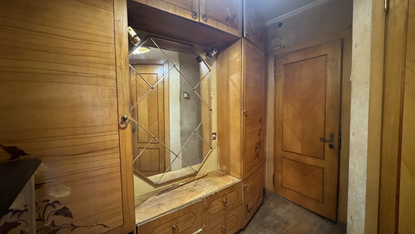 Продам трехкомнатную (3-комн.) квартиру, Погодина ул, 6в, Ростов-на-Дону г