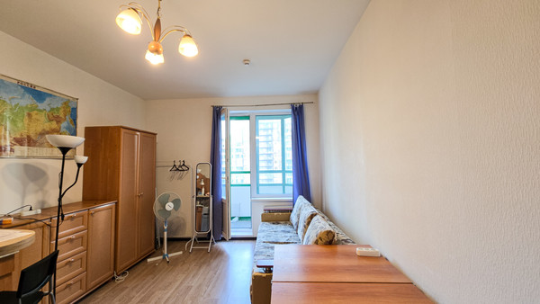 Продам однокомнатную (1-комн.) квартиру, Петровский б-р, 11к1, Мурино п