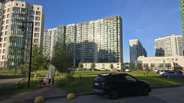 Продам однокомнатную (1-комн.) квартиру, Петровский б-р, 11к1, Мурино п