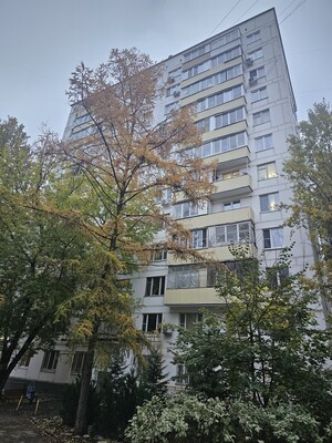 Продам двухкомнатную (2-комн.) квартиру, Херсонская ул, 33, Москва г