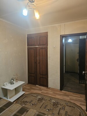 Продам двухкомнатную (2-комн.) квартиру, Херсонская ул, 33, Москва г