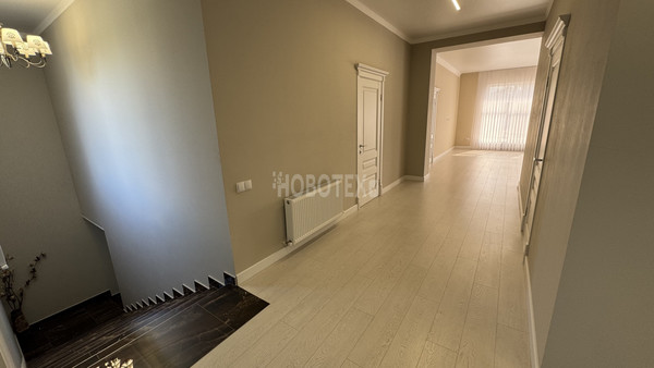 Продам коммерческое помещение 640 м2, Д.Бедного ул, 75, Курганинск г