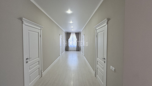 Продам коммерческое помещение 640 м2, Д.Бедного ул, 75, Курганинск г