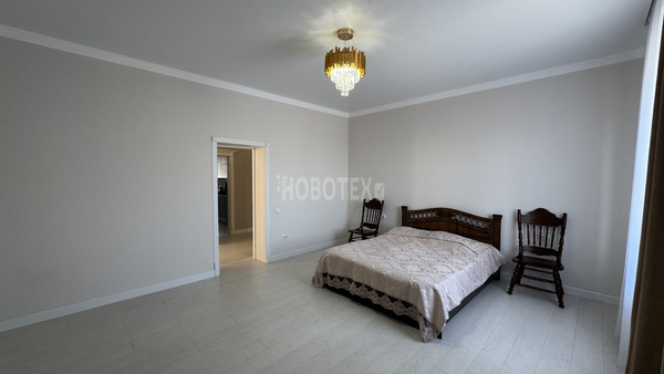 Продам коммерческое помещение 640 м2, Д.Бедного ул, 75, Курганинск г