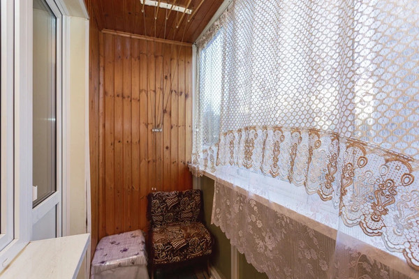 Продам трехкомнатную (3-комн.) квартиру, Адмирала Лазарева ул, 38, Москва г
