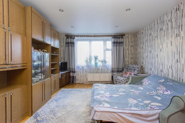 Продам трехкомнатную (3-комн.) квартиру, Адмирала Лазарева ул, 38, Москва г